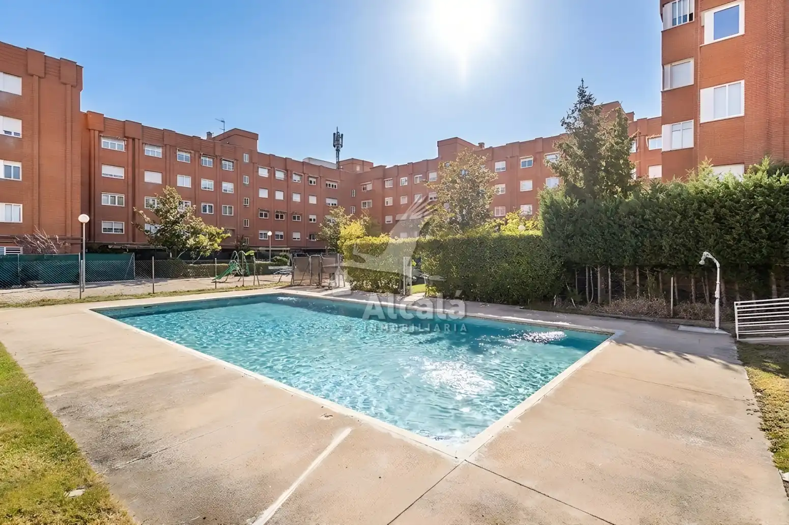 Piscina de Piso en venta en Alcalá de Henares con Aire acondicionado, Calefacción y Trastero