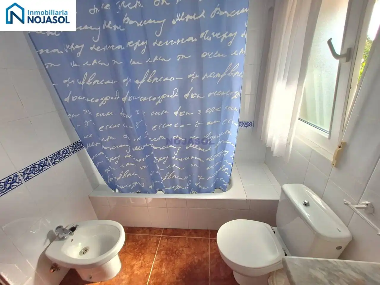 Badezimmer von Wohnung zur Miete in Noja mit Heizung, Privatgarten und Terrasse