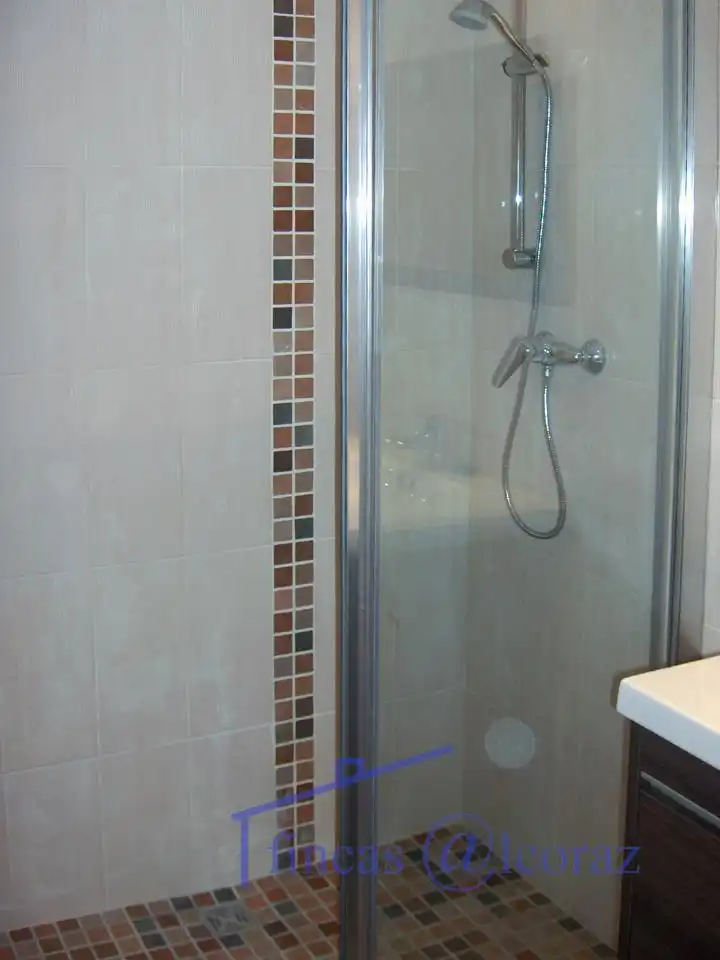 Baño de Piso en venta en Agüero con Calefacción, Terraza y Trastero
