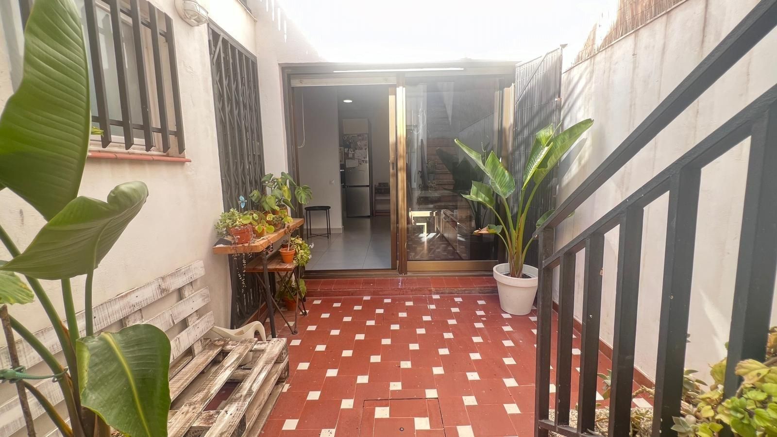 Planta baja for sale in Badalona  with Terrace