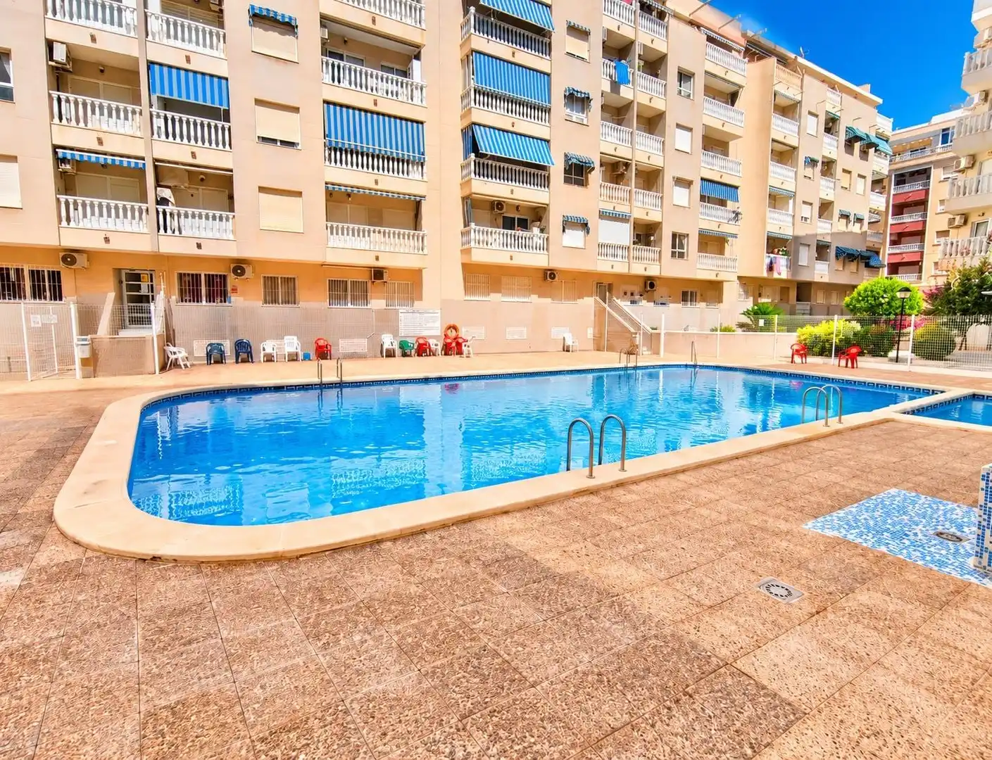 Apartamento con piscina en venta en Calle LOMA LA