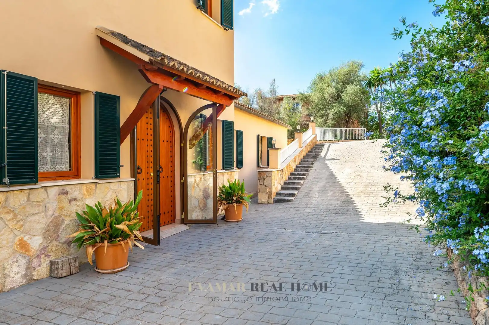 Vista exterior de Casa o chalet en venta en Bunyola con Calefacción, Jardín privado y Terraza