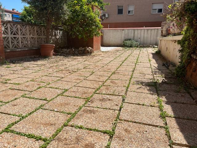 Piso en Venta en Passeig de Rubió i Ors en Les Termes