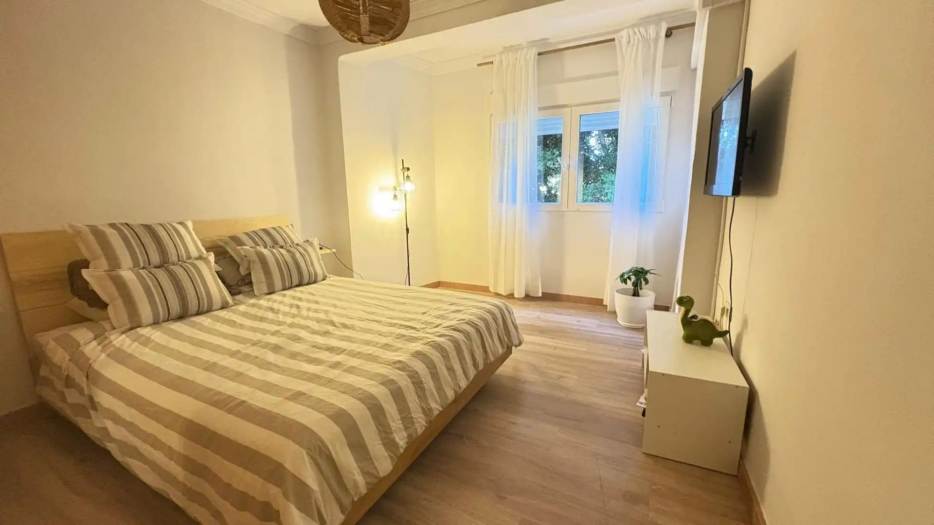 Habitación de Piso en venta en Málaga con Aire acondicionado, Amueblado y Balcón