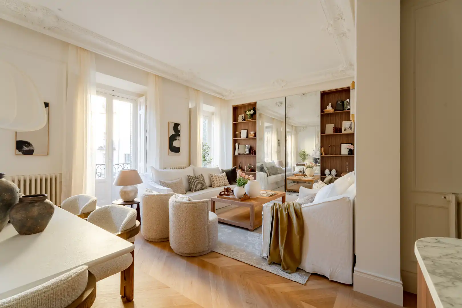 Living room of Flat for sale in Madrid  with Air Conditioner, Heating and Parquet flooring