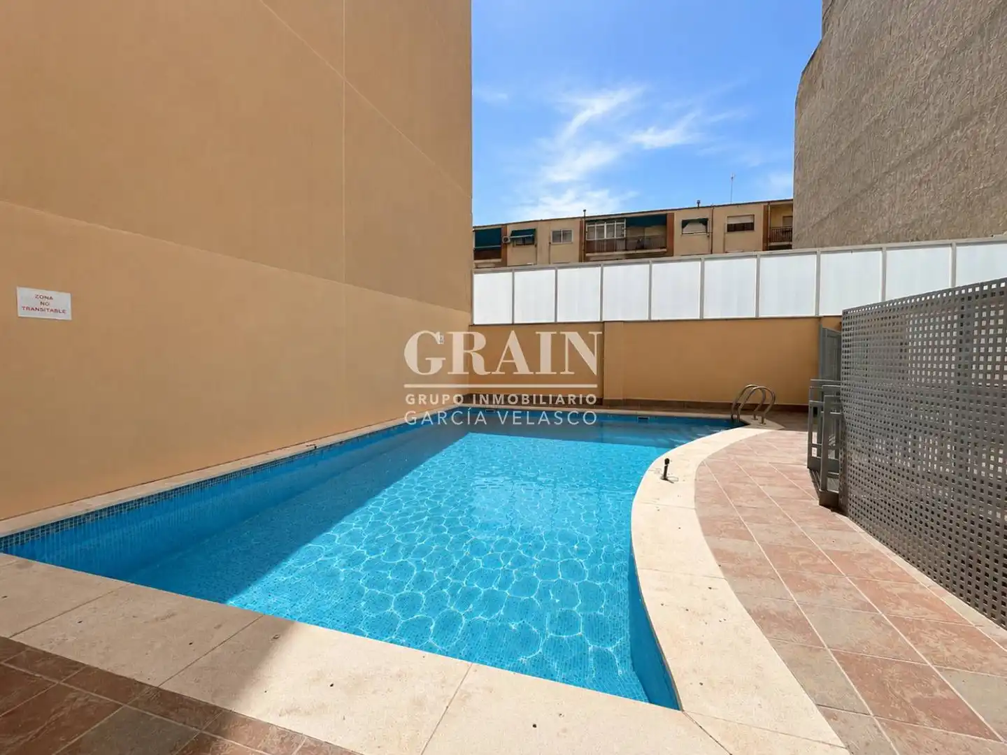Piscina de Apartament en venda en Albacete amb Calefacció, Traster i Piscina