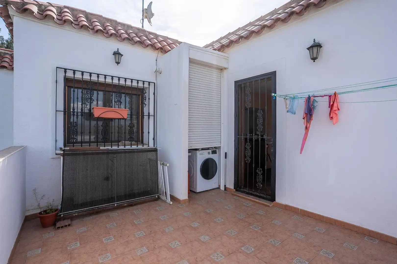 Vista exterior de Casa o chalet en venta en Alhama de Almería con Jardín privado y Terraza