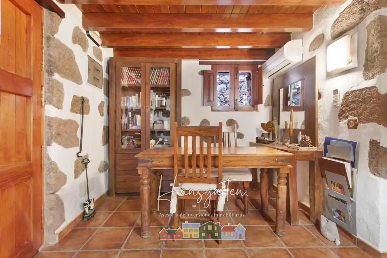 Menjador de Finca rústica en venda en Tejeda amb Aire condicionat i Jardí privat
