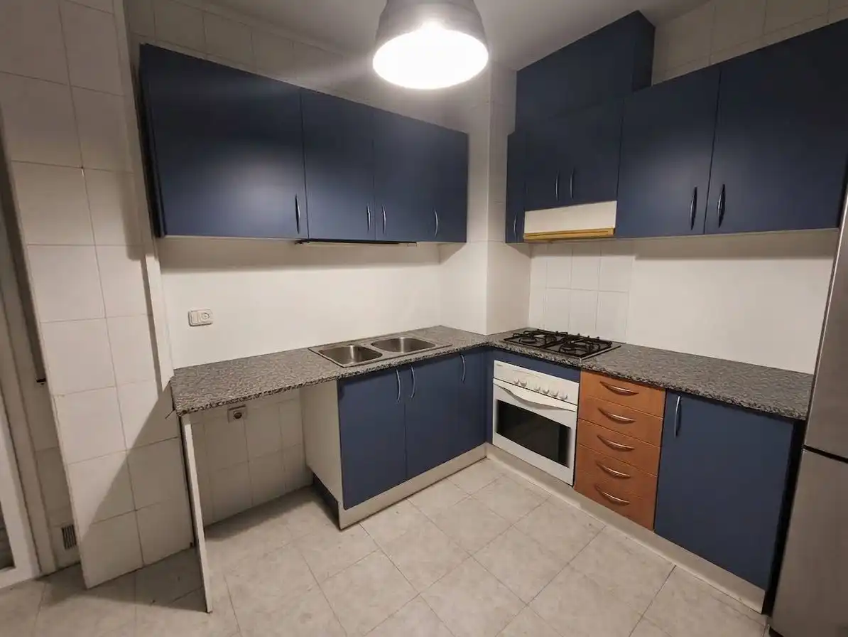 Flat with lift for sale in Plaça d'Europa 15, imagen 4