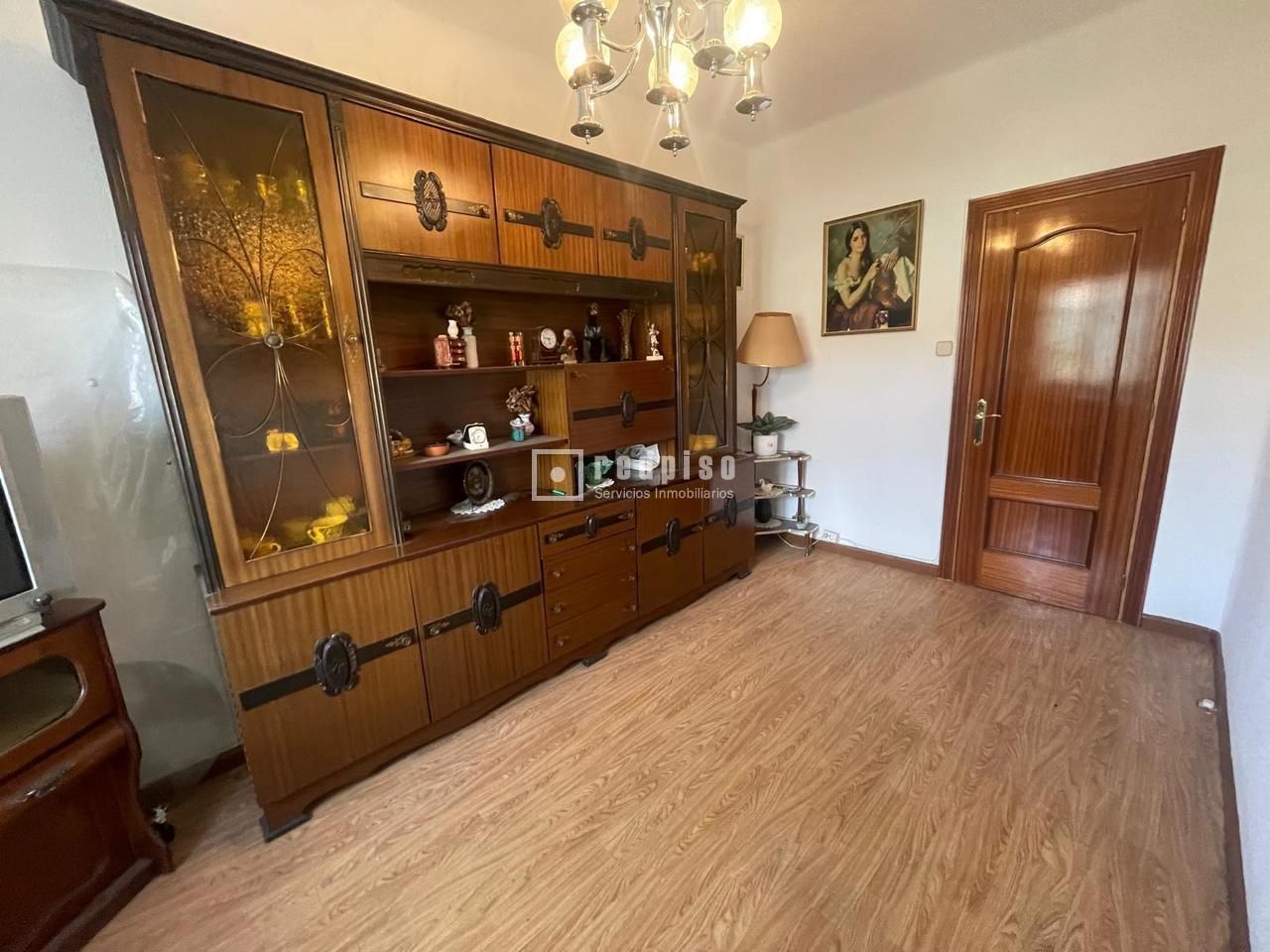 Sala de estar de Piso en venta en  Madrid Capital