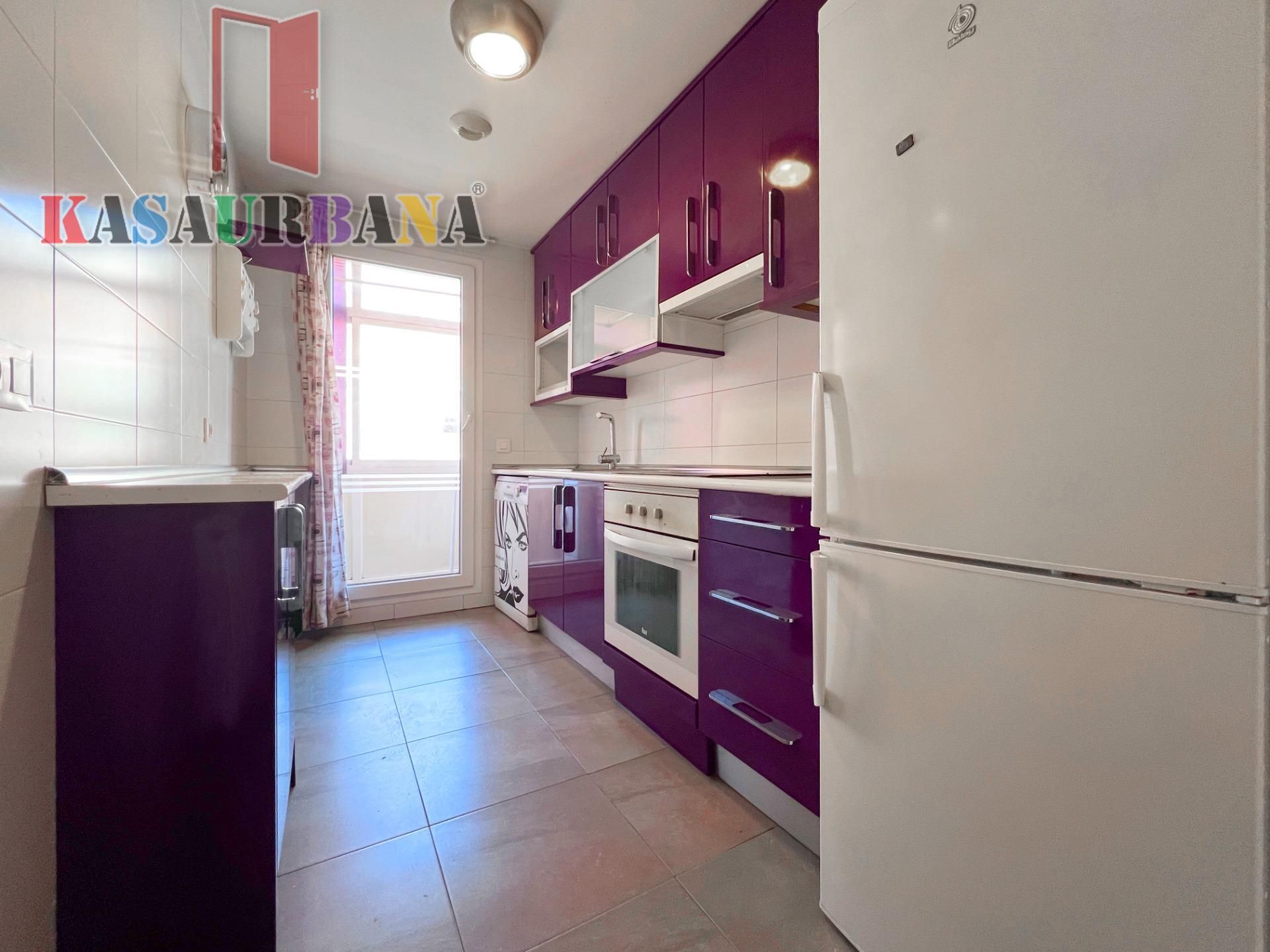 Kitchen of Flat for sale in Valdemoro  with Air Conditioner, Heating and Storage room