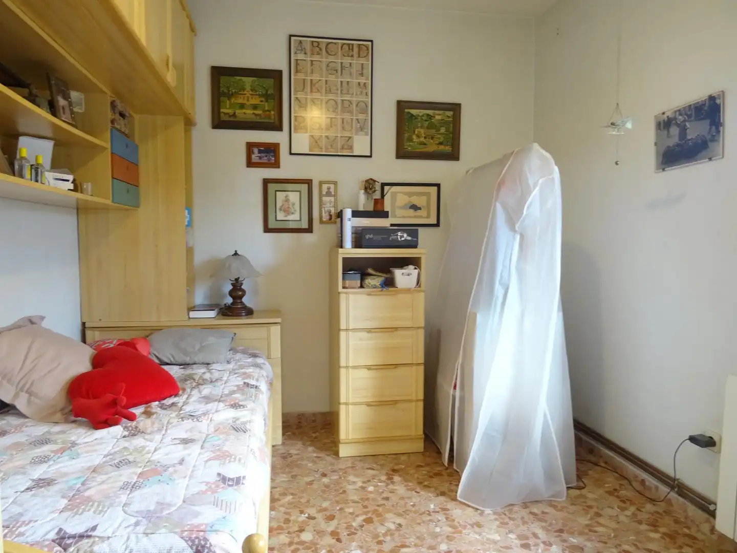 Dormitori de Casa o xalet en venda en Cartagena amb Jardí privat