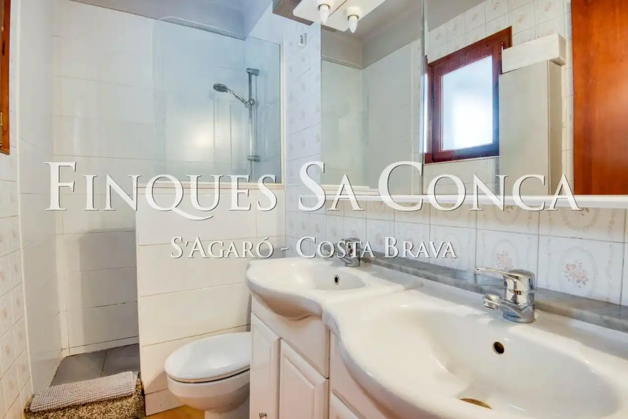 Baño de Casa adosada en venta en Sant Feliu de Guíxols con Calefacción