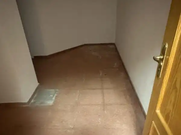 Büro zum Verkauf in Novelda mit Heizung