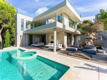 Villa avec piscine à vendre à Portals Nous