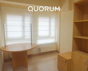 Bedroom of Office to rent in Bilbao 