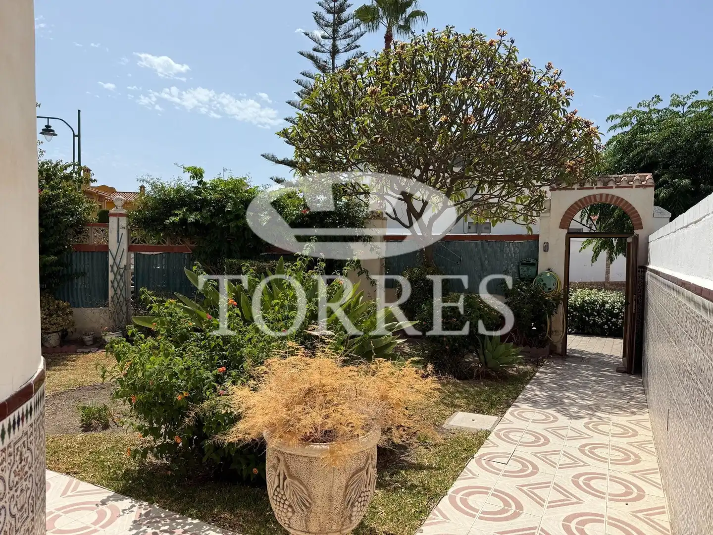 Jardín de Casa adosada en venta en Málaga con Terraza, Balcón y Piscina comunitaria