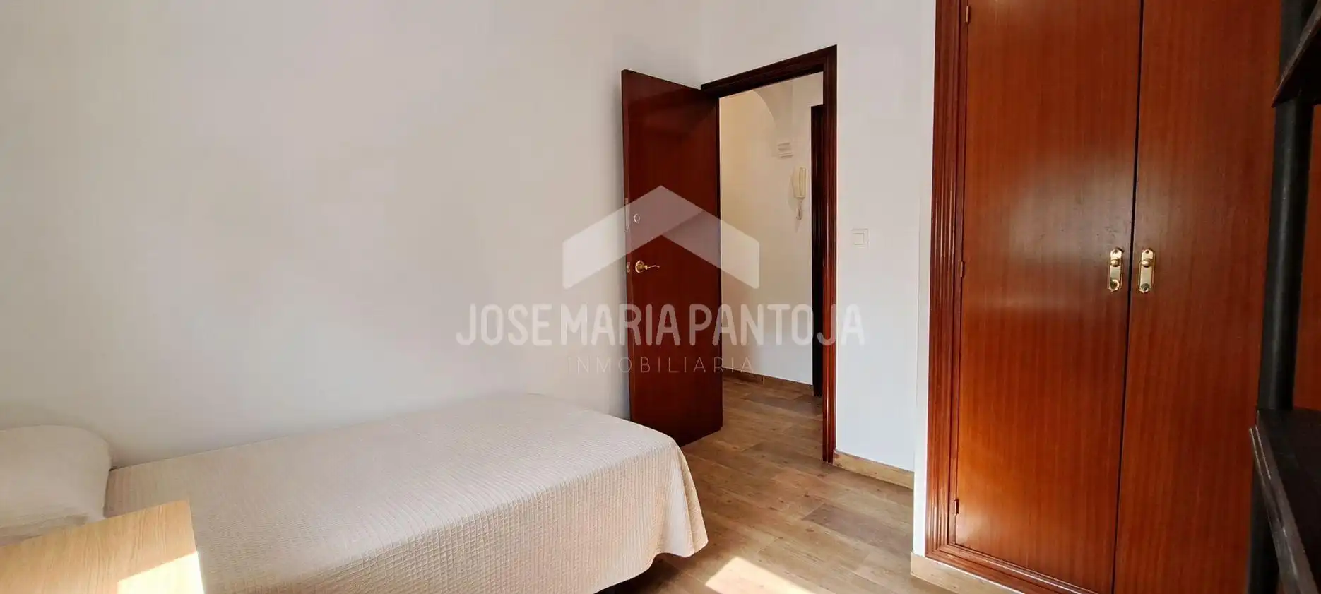 Dormitori de Pis en venda en Jerez de la Frontera amb Moblat