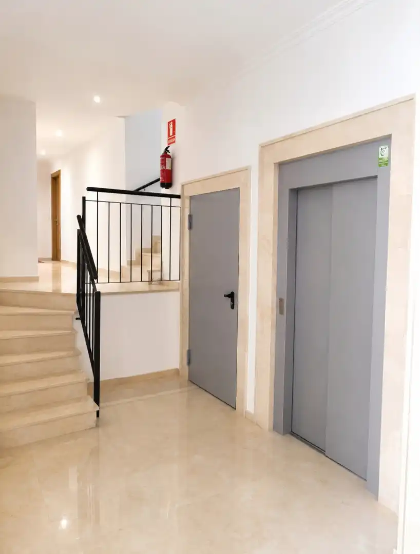 Flat for sale in Benetússer  with Air Conditioner, Heating and Oven