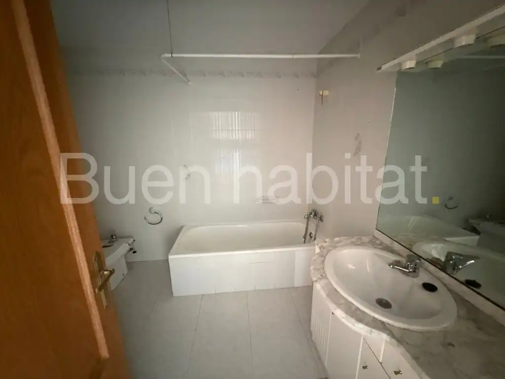 Flat with terrace for sale in Calle Pont (Del) 50, imagen 17