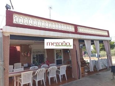Casa amb piscina en venda a Peña de las Águilas