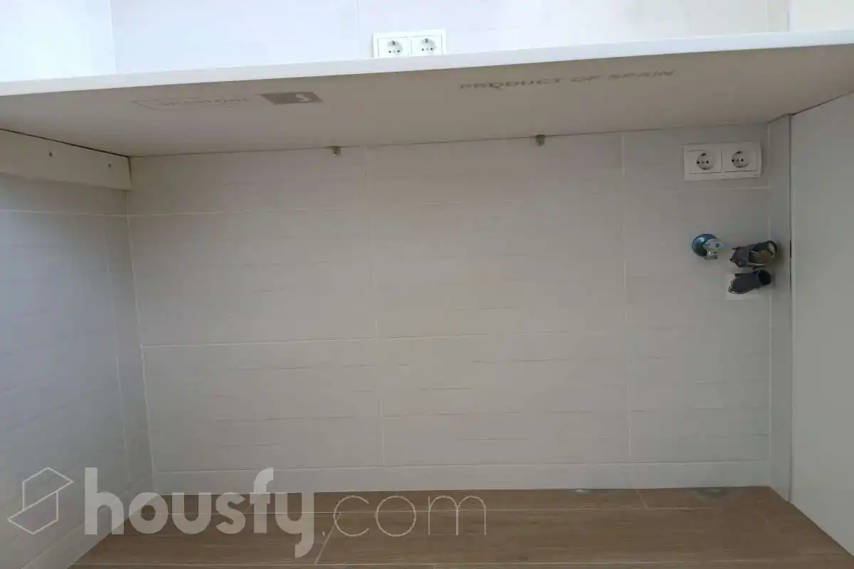 Flat for rent in L'Hospitalet de Llobregat  with Air Conditioner, Heating and Furnished