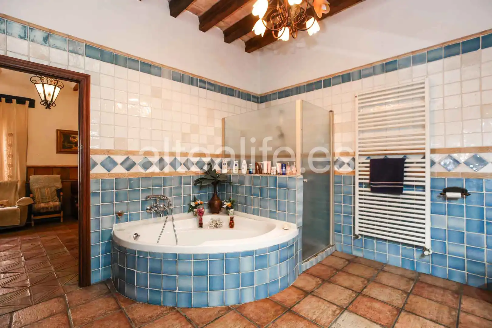 Badezimmer von Einfamilien-Reihenhaus zum Verkauf in Gandia mit Privatgarten, Terrasse und Abstellraum