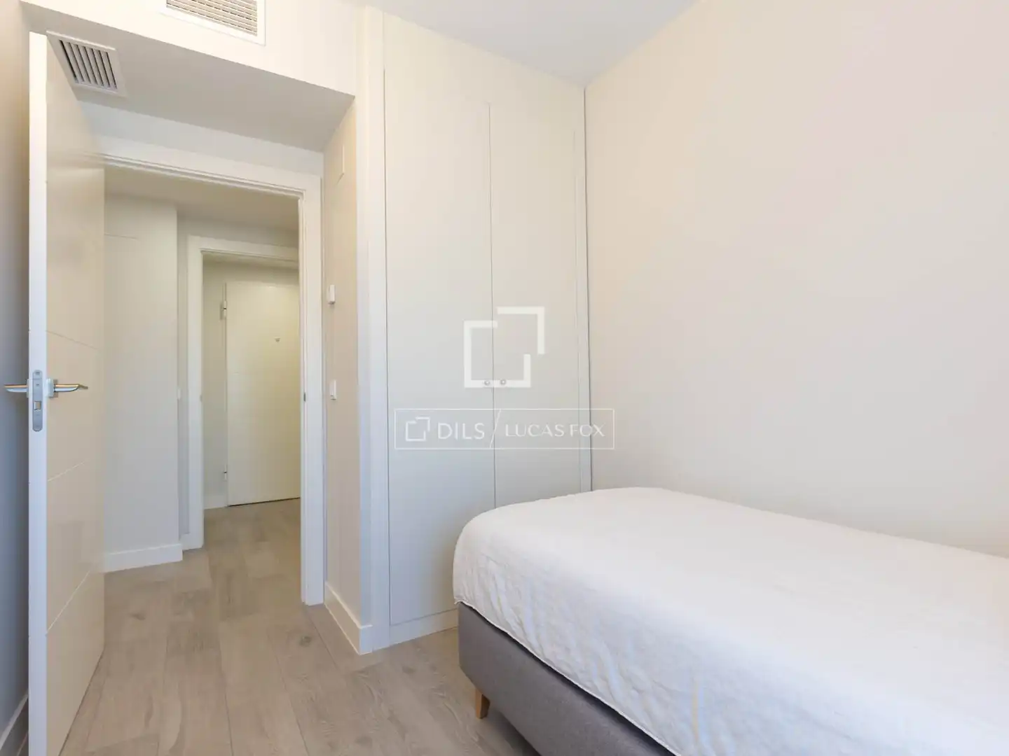 Habitación de Piso de alquiler en Sant Feliu de Llobregat con Aire acondicionado, Terraza y Trastero