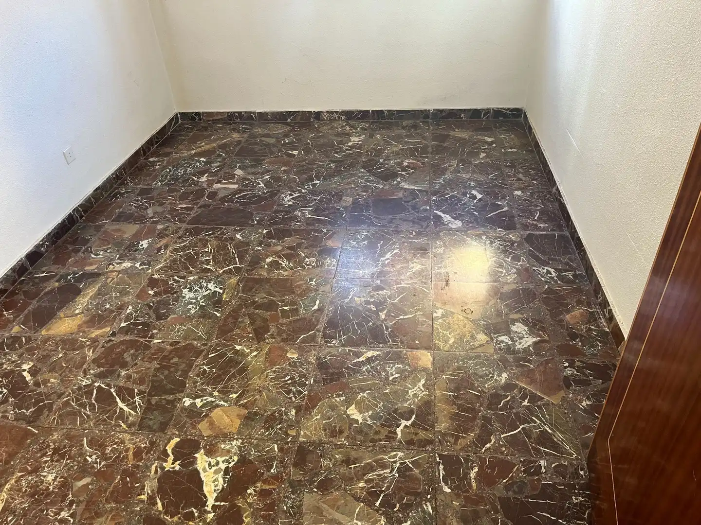 Piso en venta en Las Navas del Marqués  con Calefacción y Trastero
