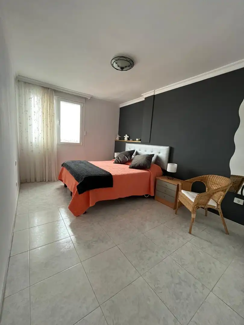 Habitación de Piso de alquiler en Las Palmas de Gran Canaria con Terraza y Amueblado