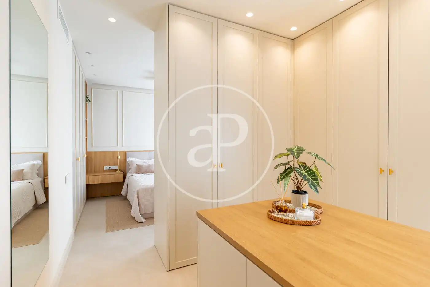 Bedroom of Flat for sale in Barcelona  with Air Conditioner, Heating and Furnished