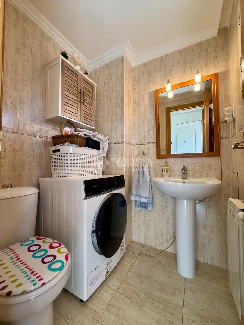Baño de Casa adosada en venta en Alovera con Aire acondicionado