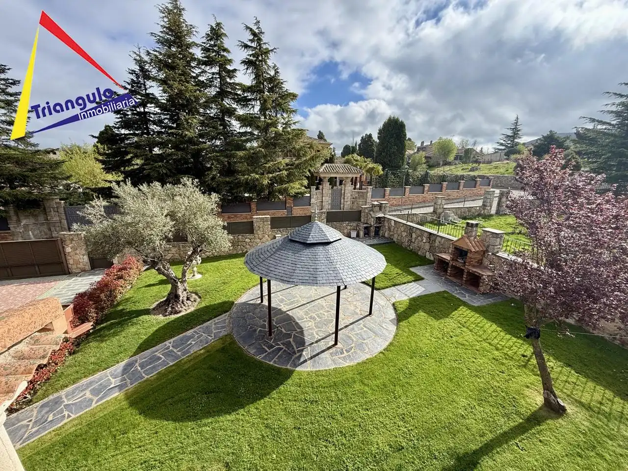 Terraza de Casa o chalet en venta en Otero de Herreros con Calefacción y Jardín privado
