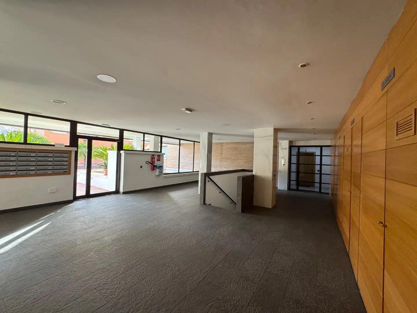 Flat for sale in  Granada Capital  with Air Conditioner, Terrace and Swimming Pool