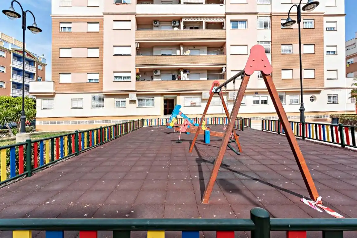 Vista exterior de Piso en venta en Roquetas de Mar con Aire acondicionado, Calefacción y Terraza