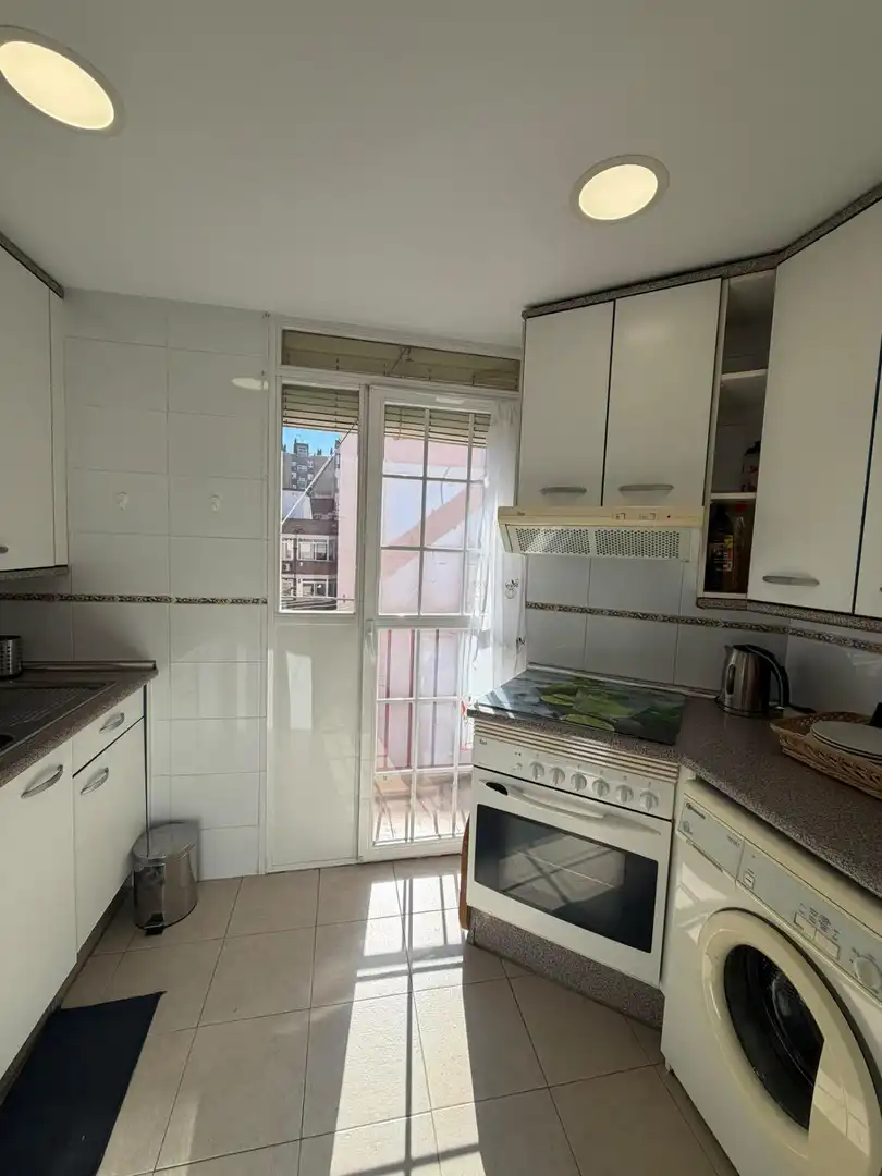 Wohnung zur Miete in Calle MARQUES DE VIANA, Valdeacederas