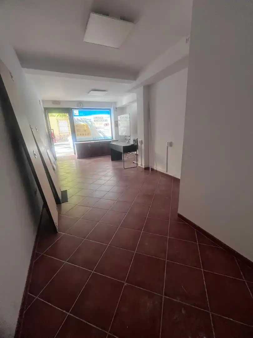 Local comercial de lloguer a Poniente-Sur, imagen 3