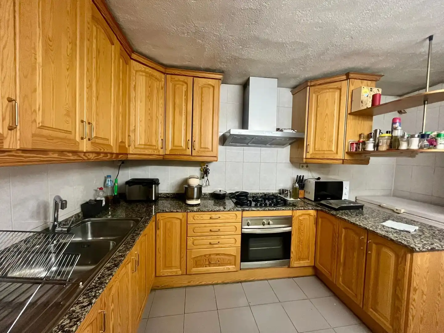 Cocina de Casa o chalet en venta en Esparreguera con Aire acondicionado, Calefacción y Terraza