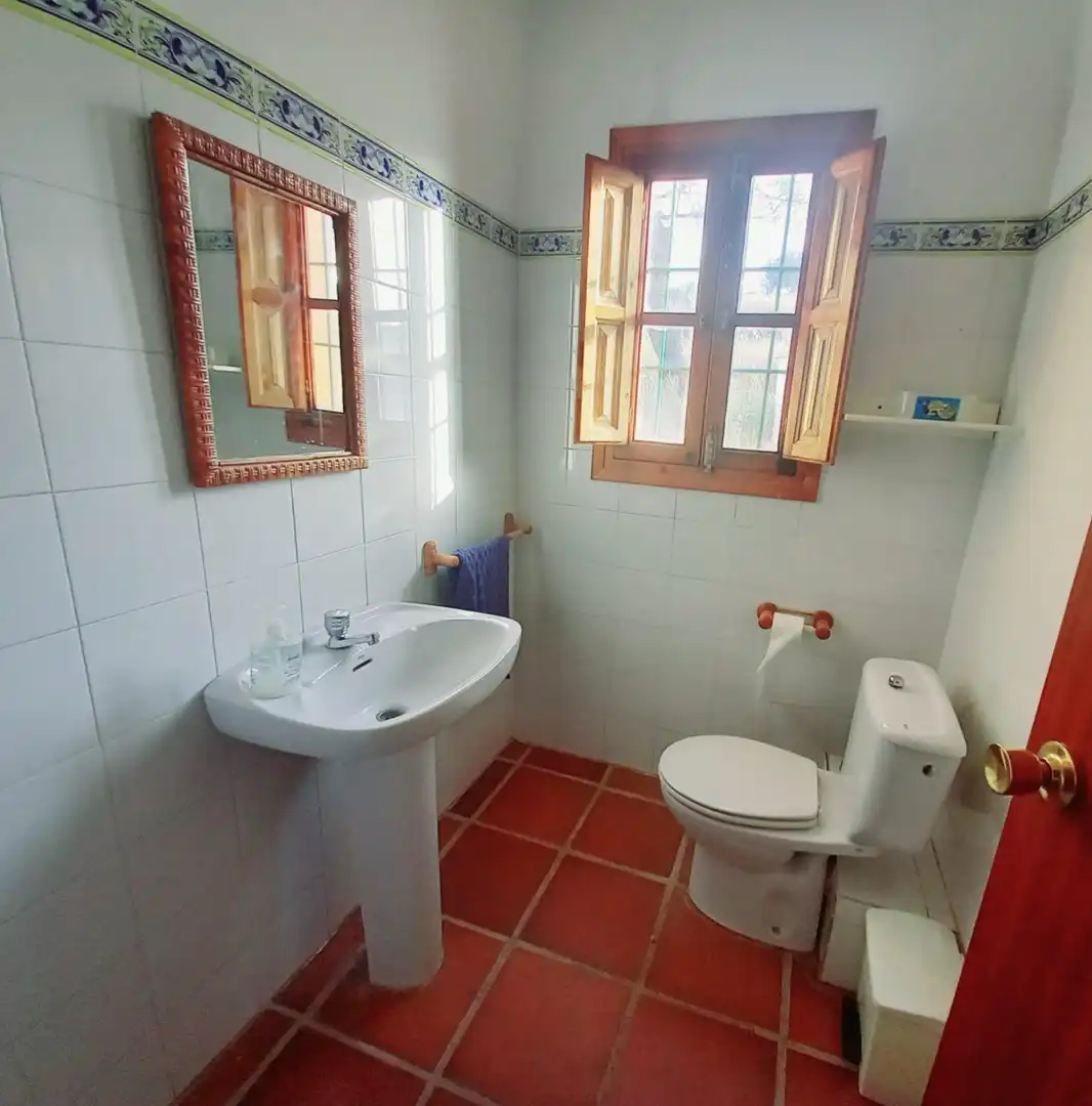 Baño de Casa adosada en venta en Comares con Terraza, Trastero y Amueblado