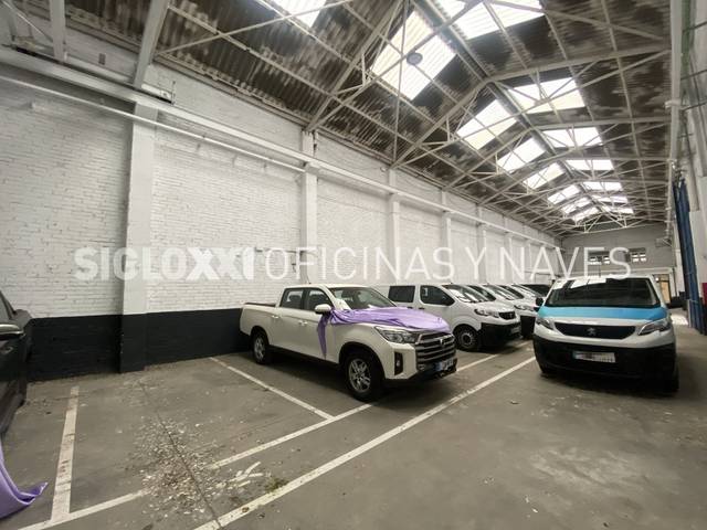 Local comercial en Alquiler en BAC DE RODA en Provençals del Poblenou