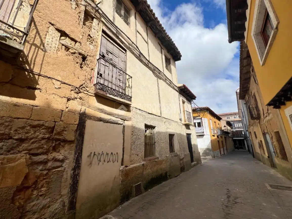 Vista exterior de Casa adosada en venta en Medina de Rioseco