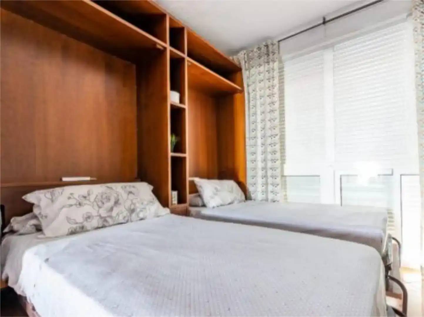 Schlafzimmer von Wohnung zur Miete in Benalmádena mit Klimaanlage, Schwimmbad und Balkon
