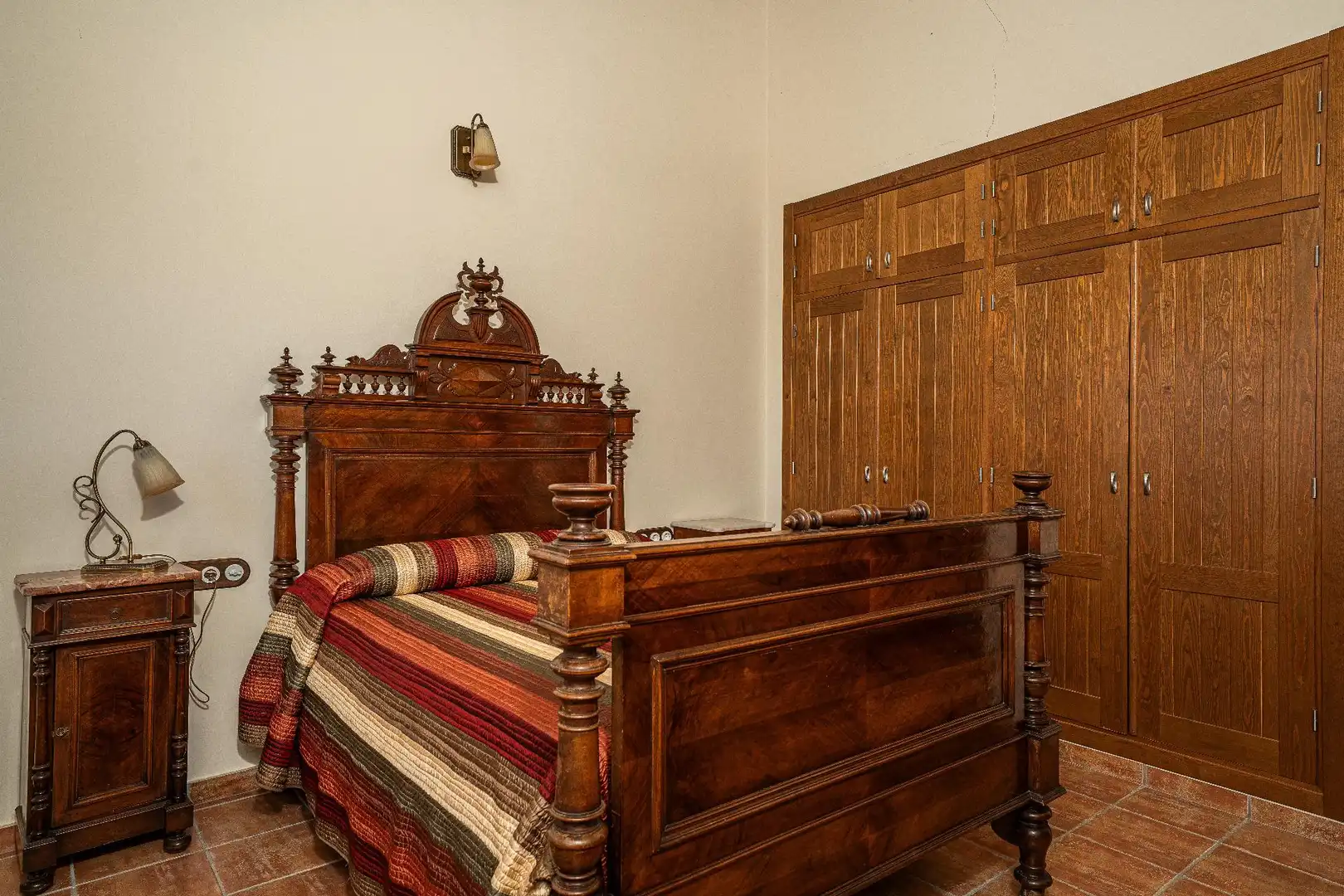 Dormitori de Finca rústica en venda en Biar amb Calefacció, Jardí privat i Terrassa