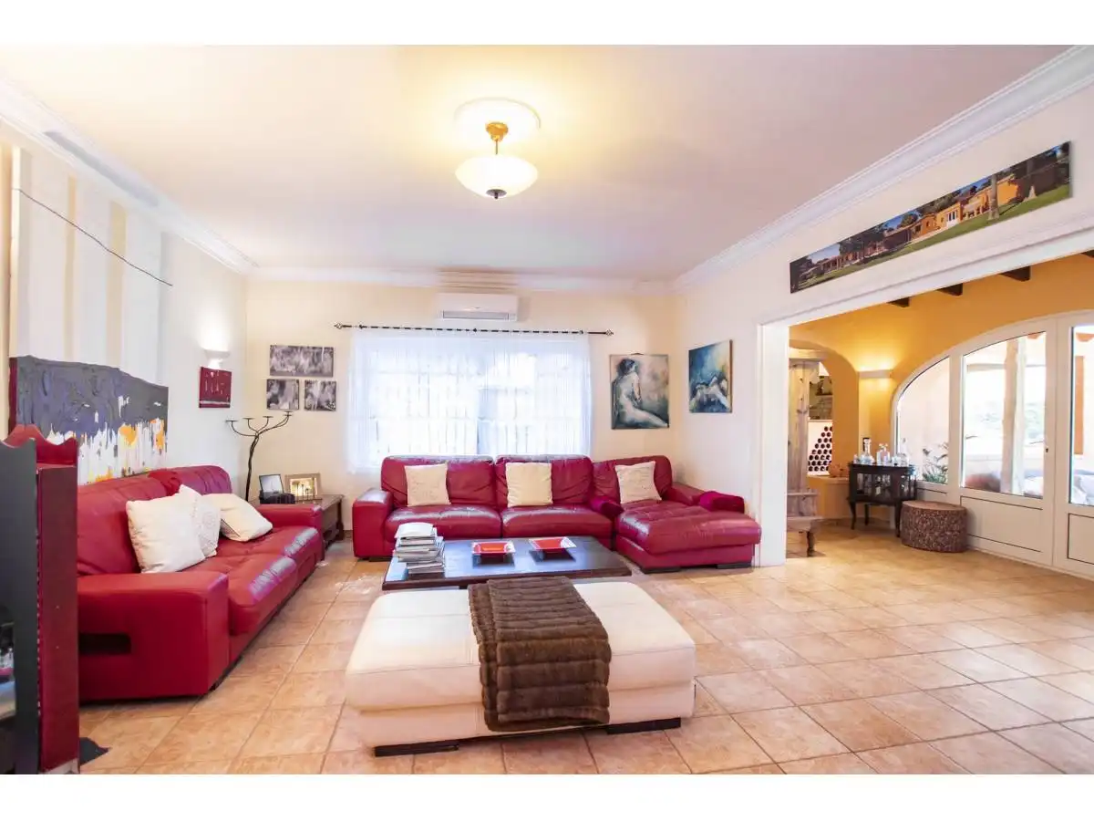 Casa rústica amb piscina en venda a Llucmaçanes, imagen 11