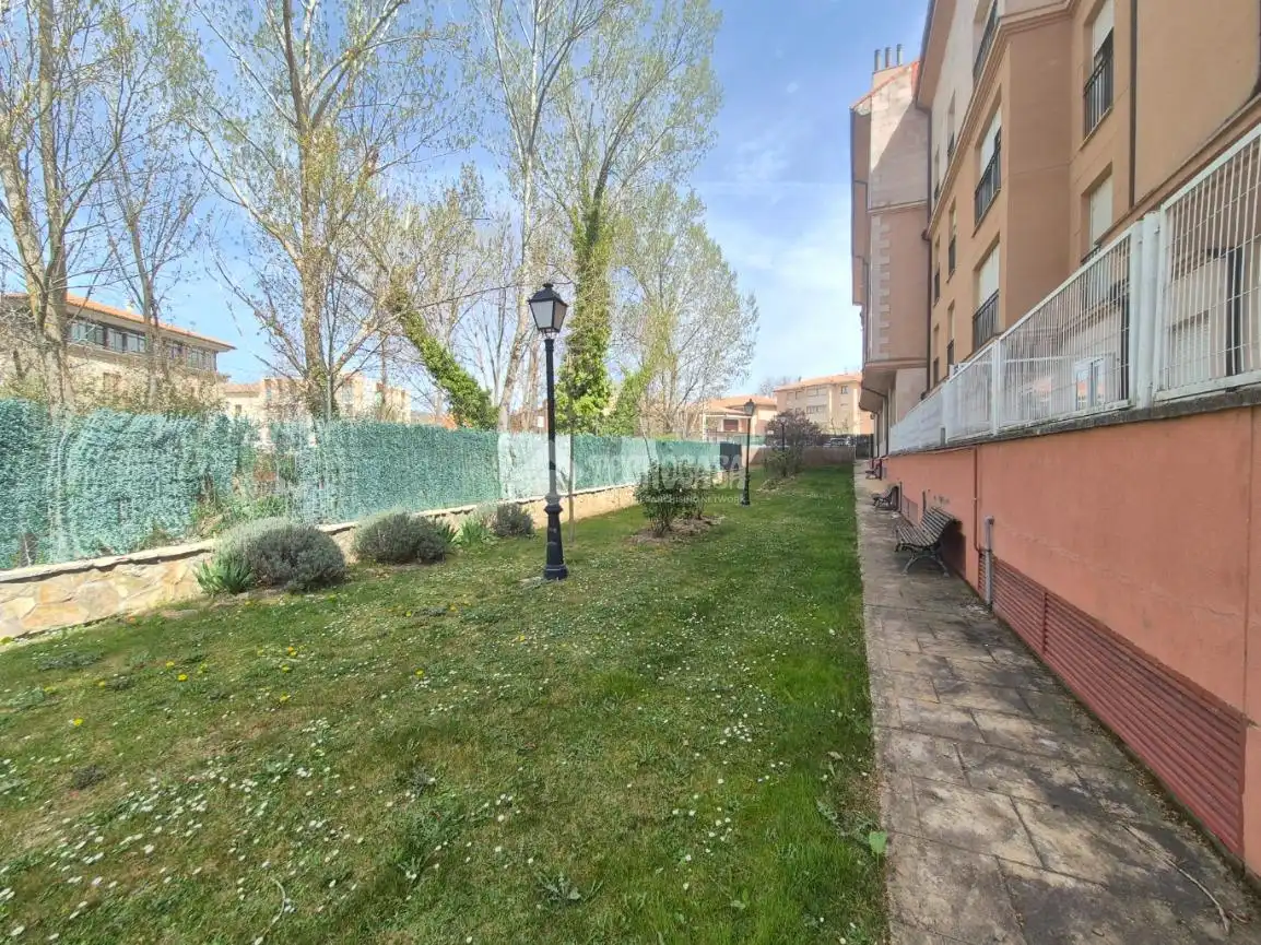 Parking de Piso en venta en Sigüenza con Terraza