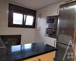 Cuina de Apartament en venda en Basauri  amb Calefacció i Moblat