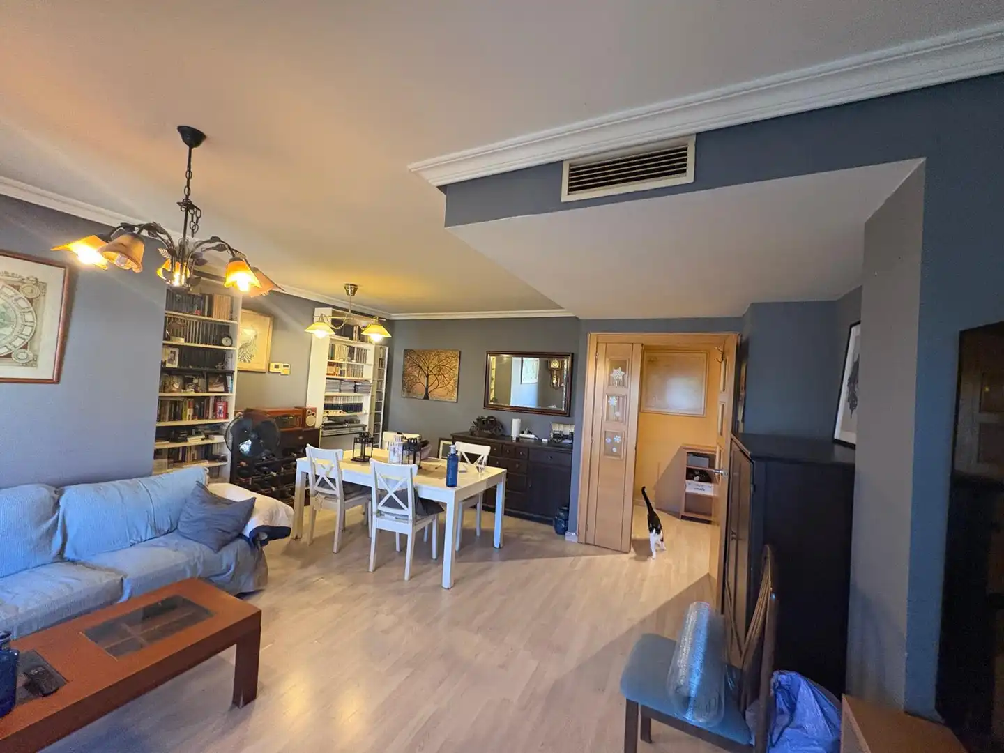Wohnzimmer von Dachboden zum Verkauf in Yebes mit Klimaanlage, Heizung und Terrasse
