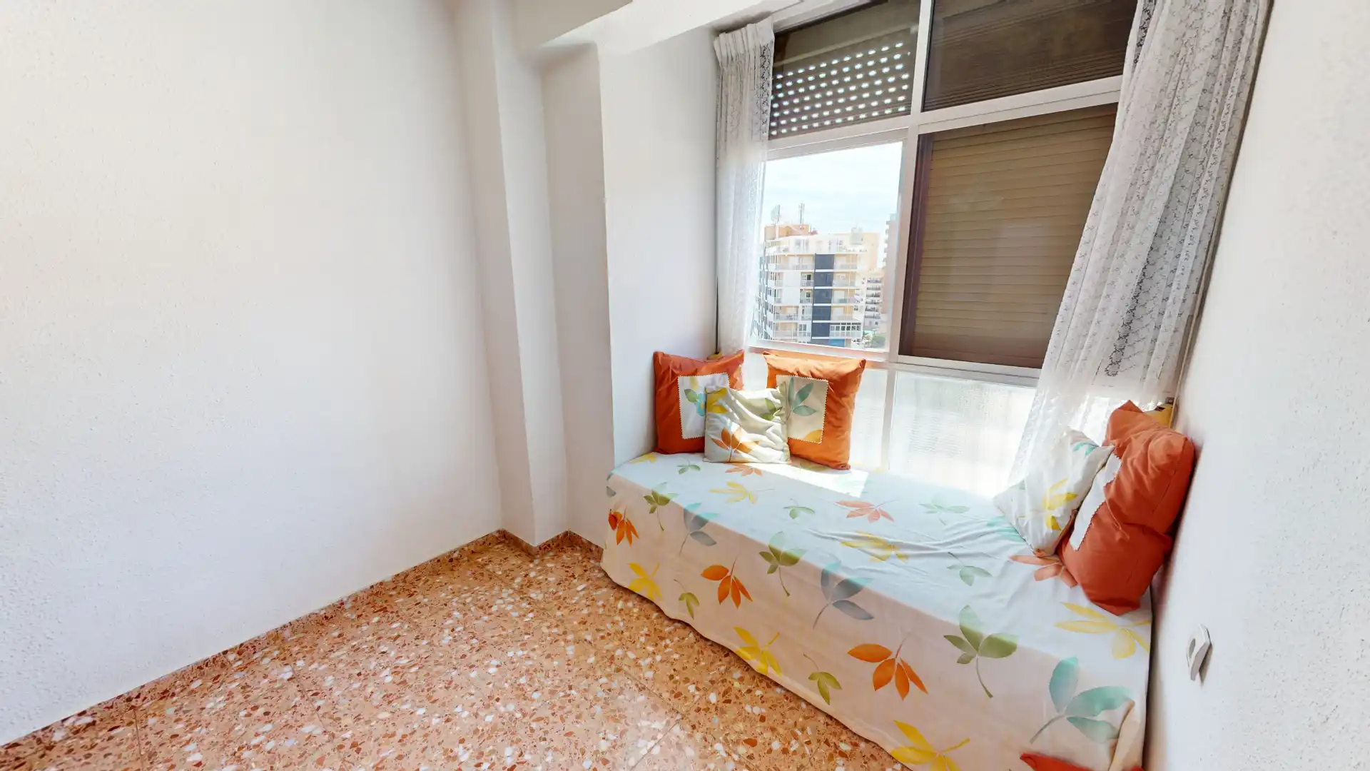 Bedroom of Flat for sale in Alicante / Alacant  with Air Conditioner