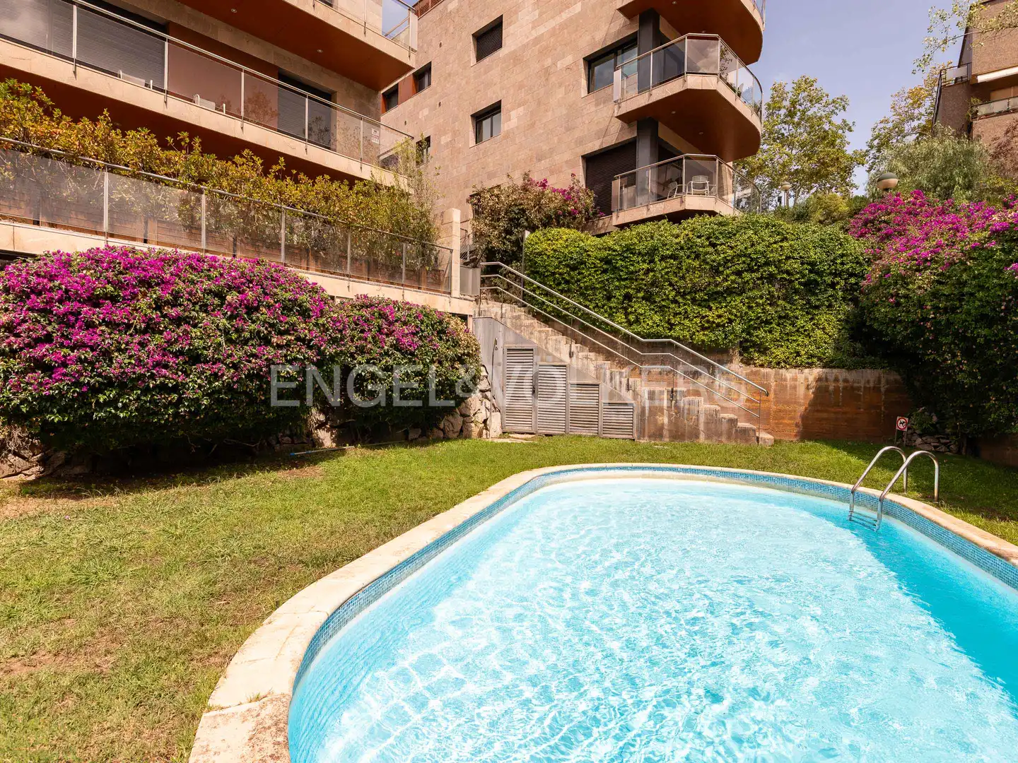 Jardí de Dúplex en venda en Barcelona amb Aire condicionat, Calefacció i Parquet