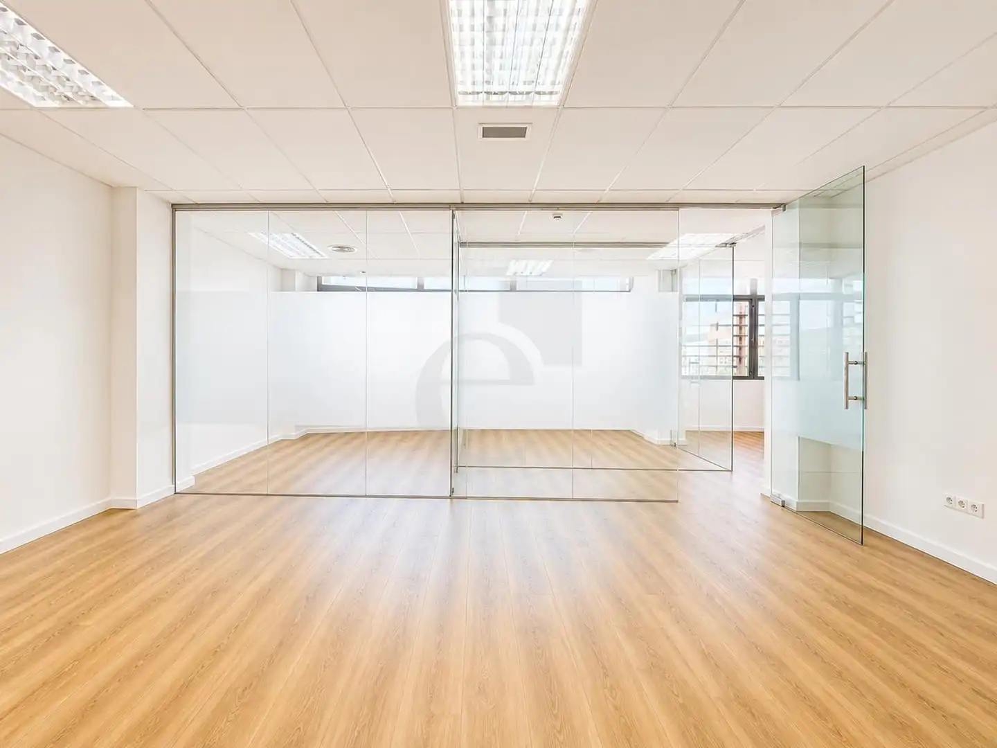 Bureau avec ascenseur à louer à Patraix, imagen 3